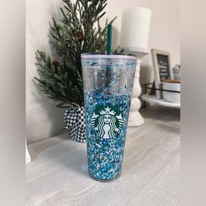 Flowy glitter Starbucks cup